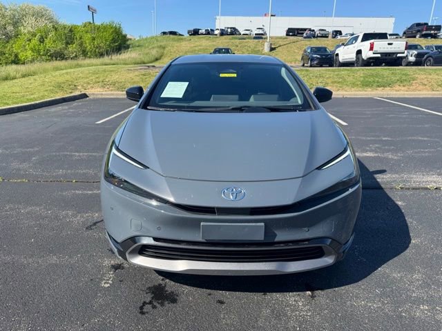 Used 2025 Toyota Prius XLE image 8