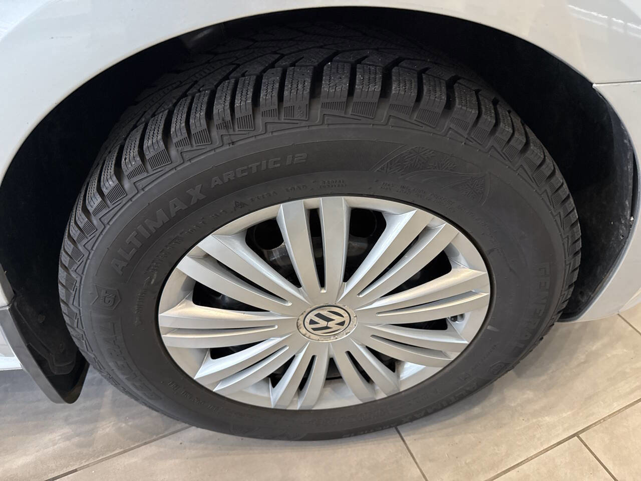 Used 2015 Volkswagen Passat 1.8T S FWD image 36