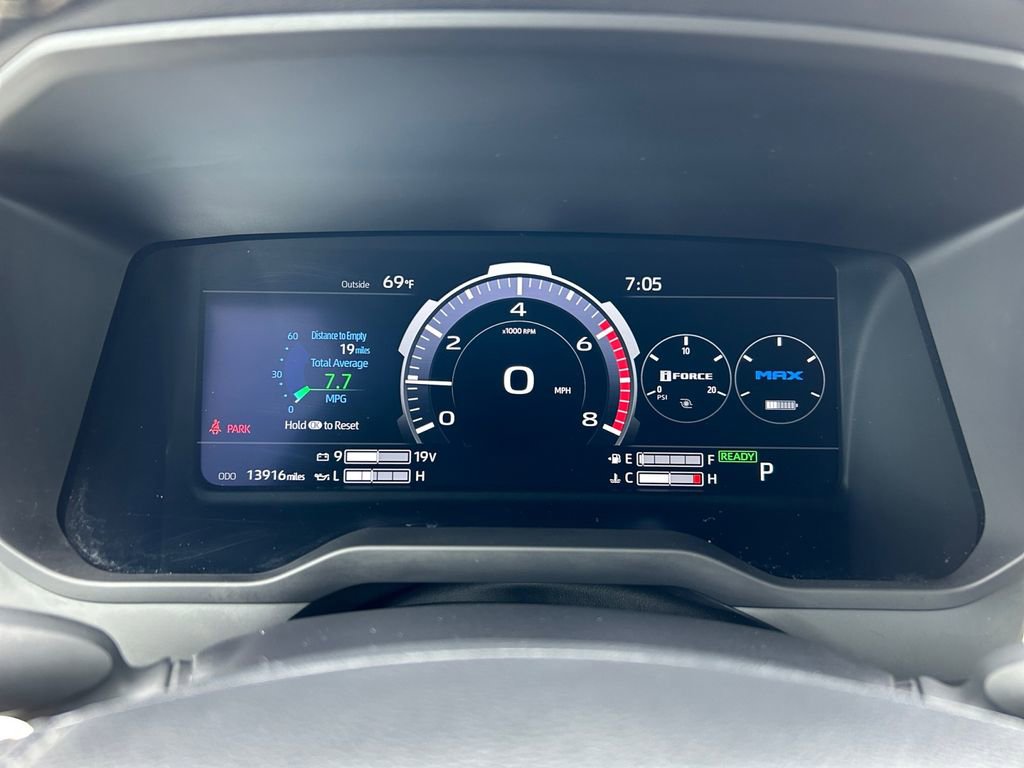 Used 2025 Toyota Sequoia Capstone image 17