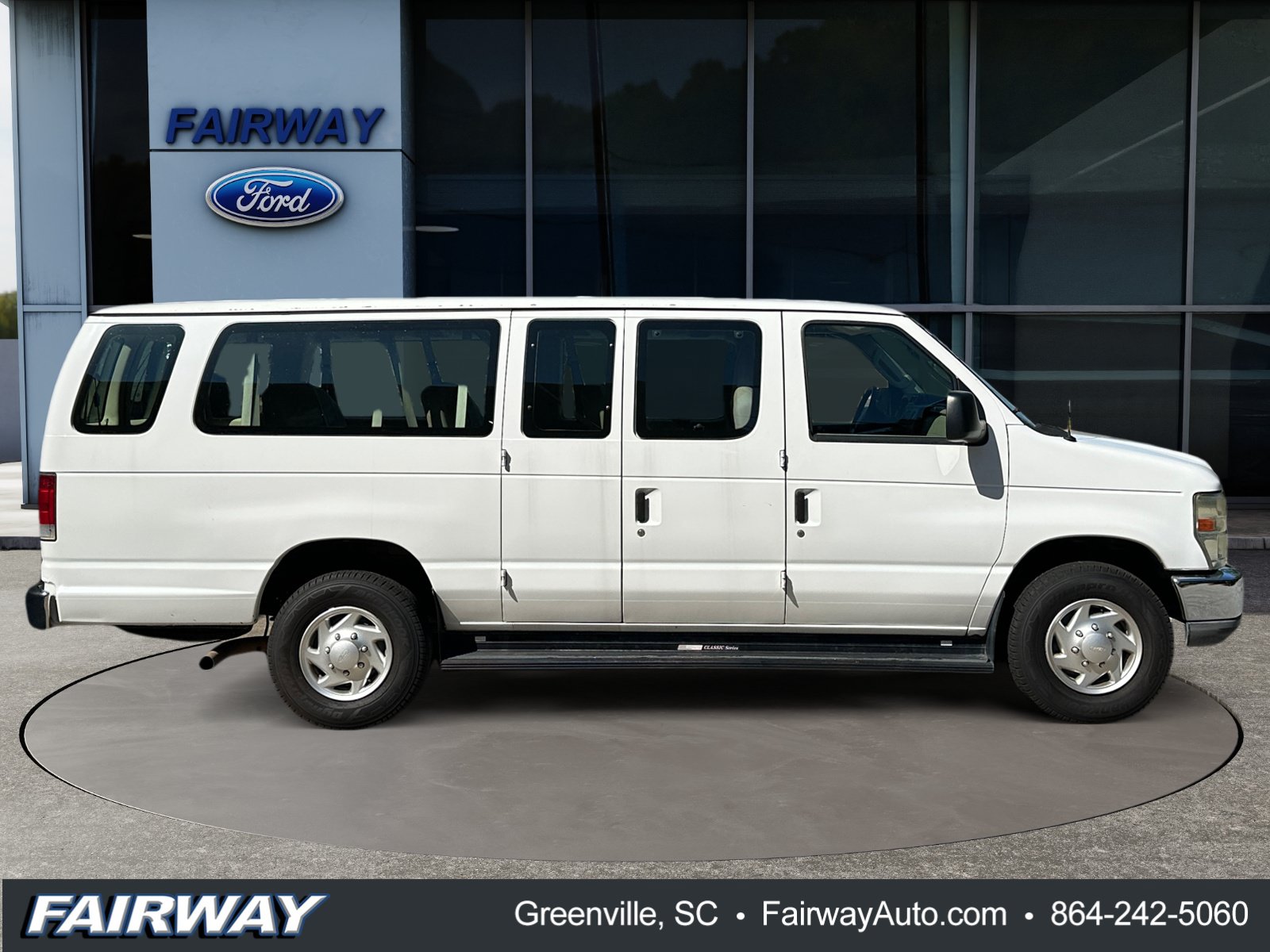 Used 2011 Ford E-350 and Econoline 350 Extended Wagon Super Duty RWD image 10