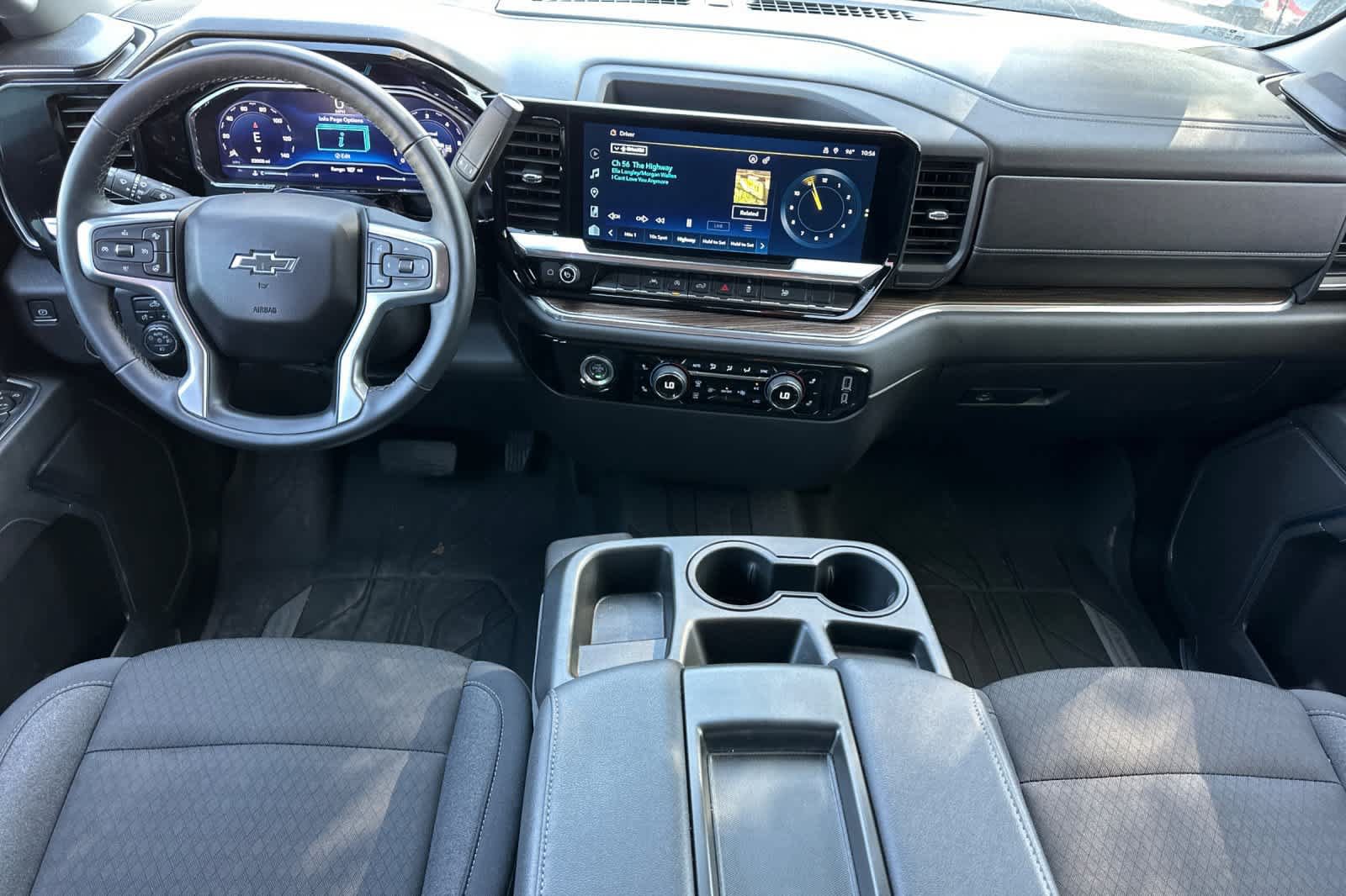 Used 2024 Chevrolet Silverado 1500 RST AWD/4WD image 4