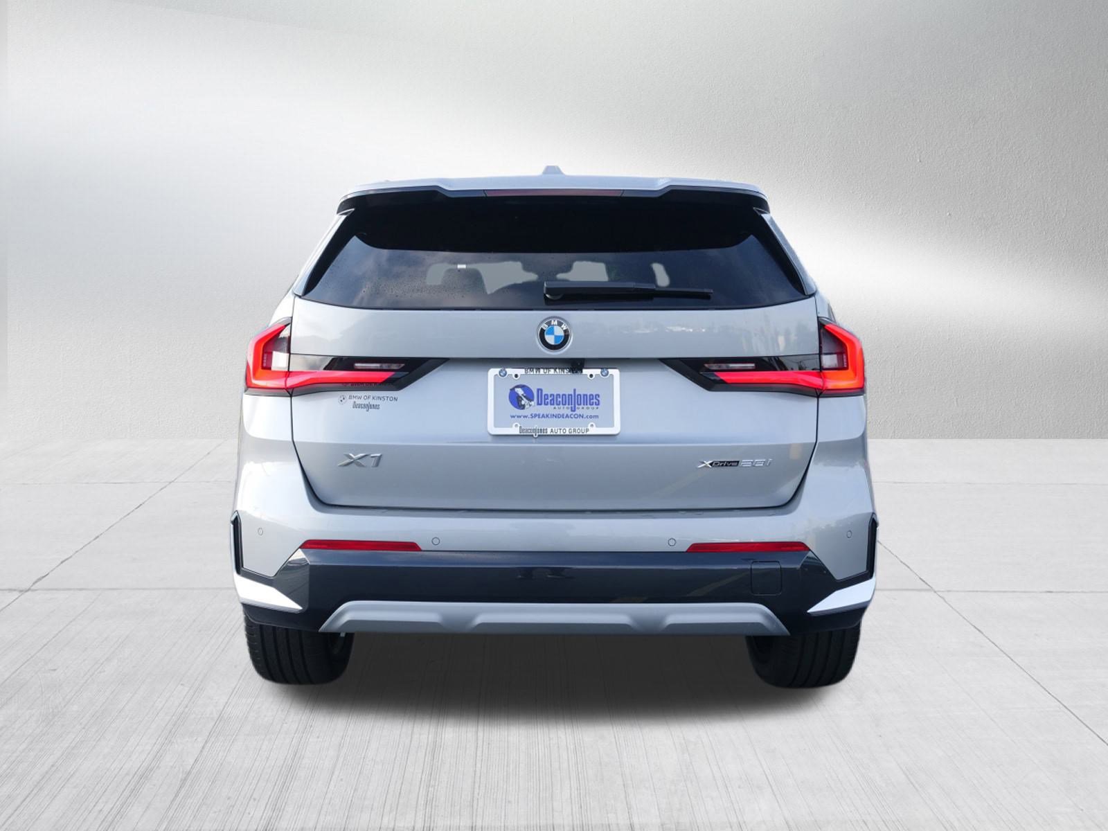New 2025 BMW X1 xDrive28i w/ Technology Package image 4