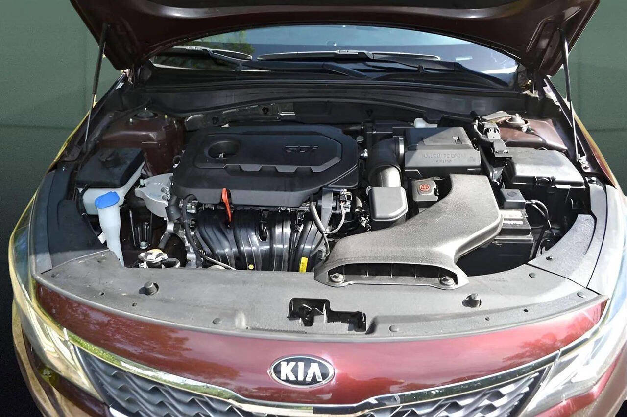 Used 2020 Kia Optima LX image 33