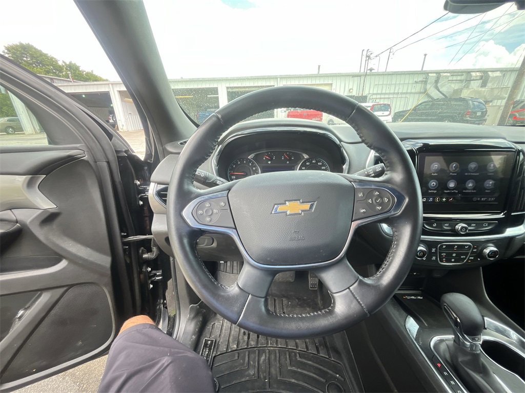 Used 2022 Chevrolet Traverse LT image 13