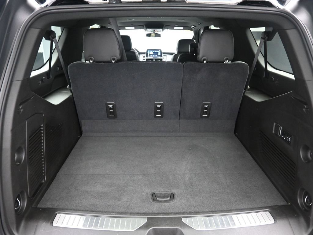 Used 2021 Chevrolet Suburban Z71 w/ Z71 Off-Road Package image 23