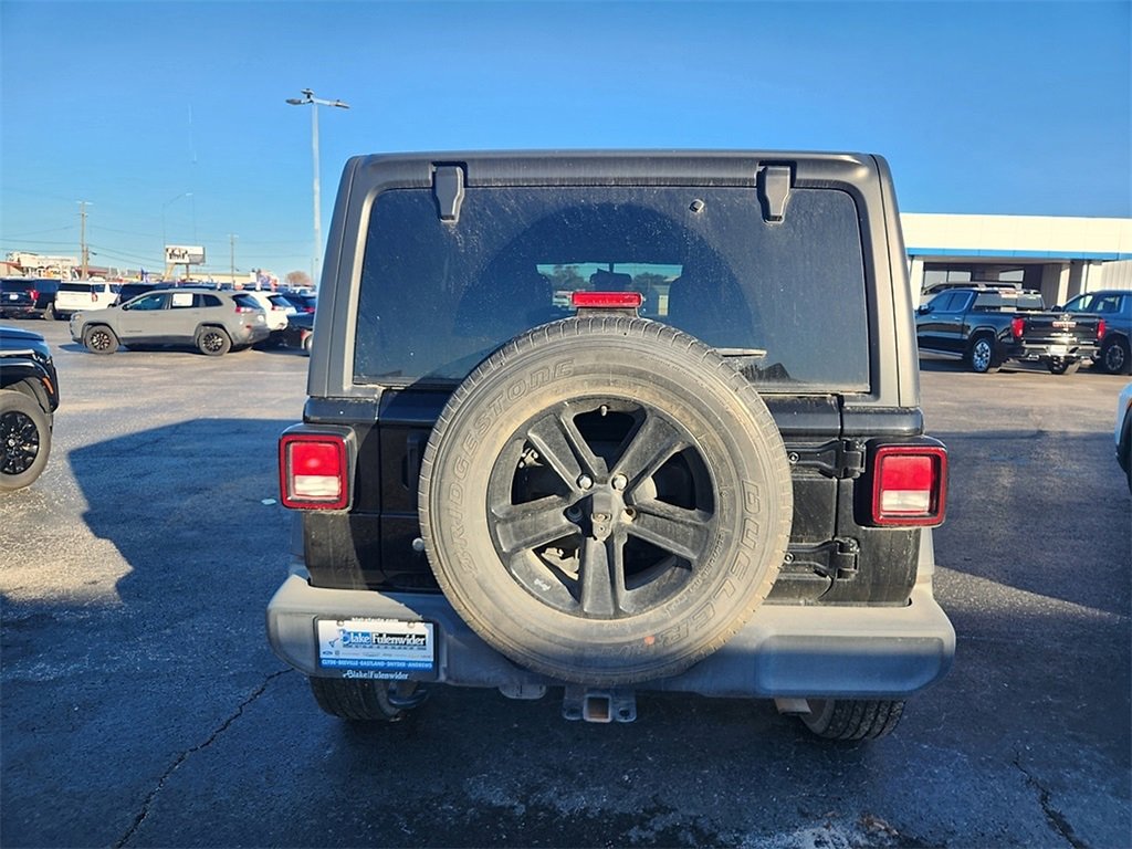Used 2019 Jeep Wrangler Unlimited Sport image 3