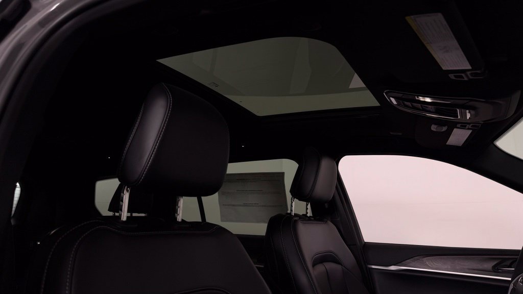 New 2027 Jeep Grand Cherokee L Limited AWD/4WD image 35