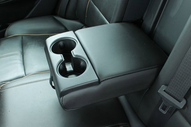 Used 2016 Chevrolet Impala LTZ w/ Enhanced Convenience Package FWD image 27