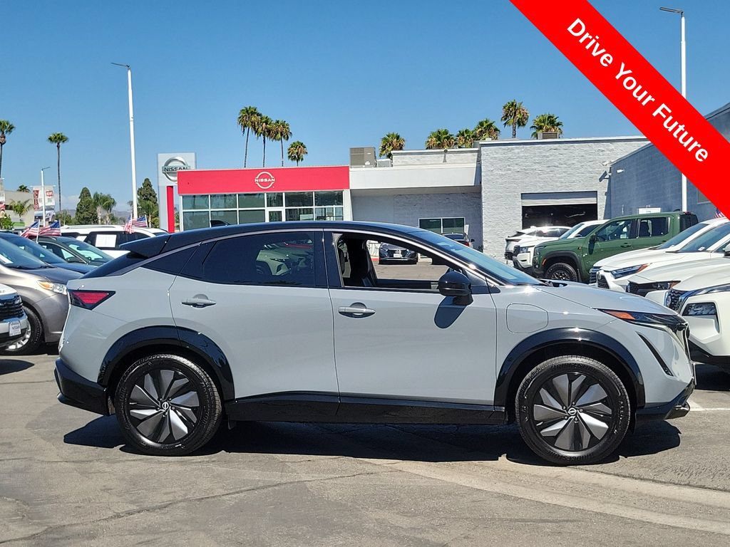 Used 2025 Nissan Ariya AWD image 34