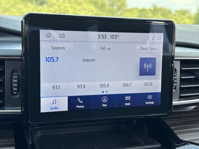 Used 2024 Ford Explorer Limited AWD/4WD image 16