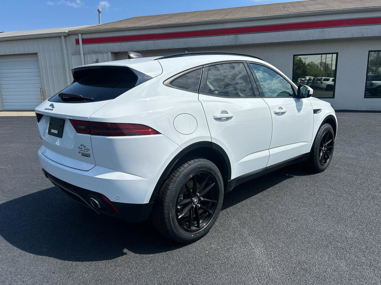 Used 2020 Jaguar E-PACE SE image 5