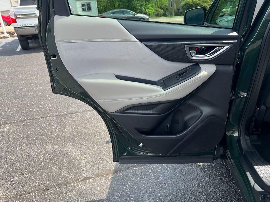 Used 2024 Subaru Forester Premium AWD/4WD image 19