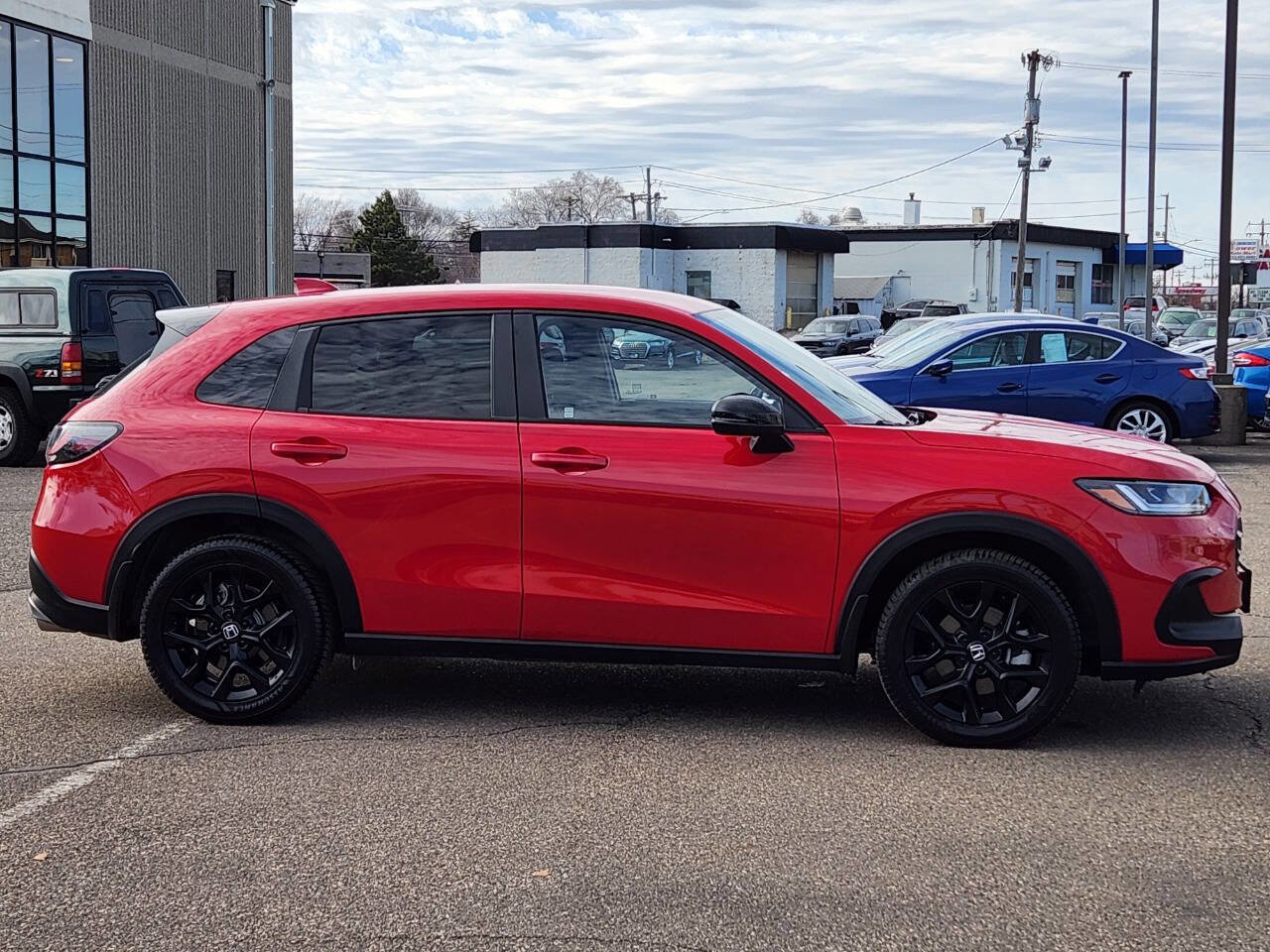 Used 2024 Honda HR-V Sport image 10