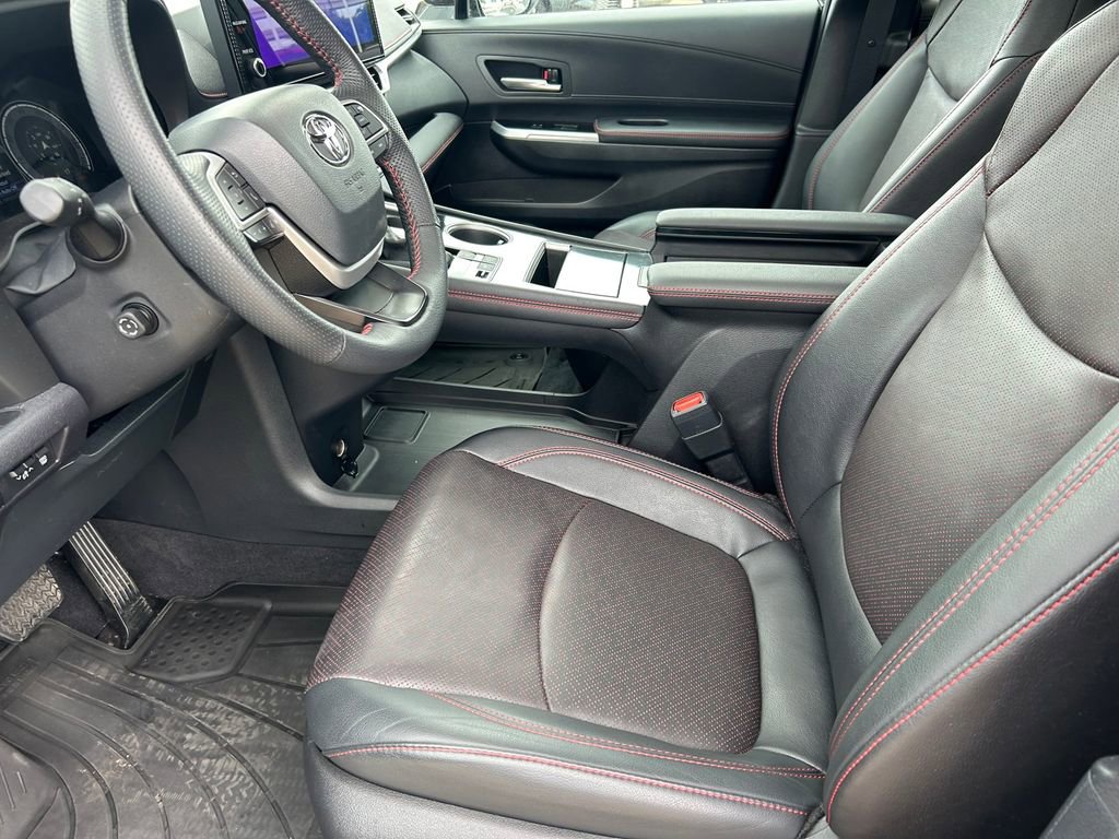 Certified 2025 Toyota Sienna XSE w/ XSE Premium Package AWD/4WD image 11
