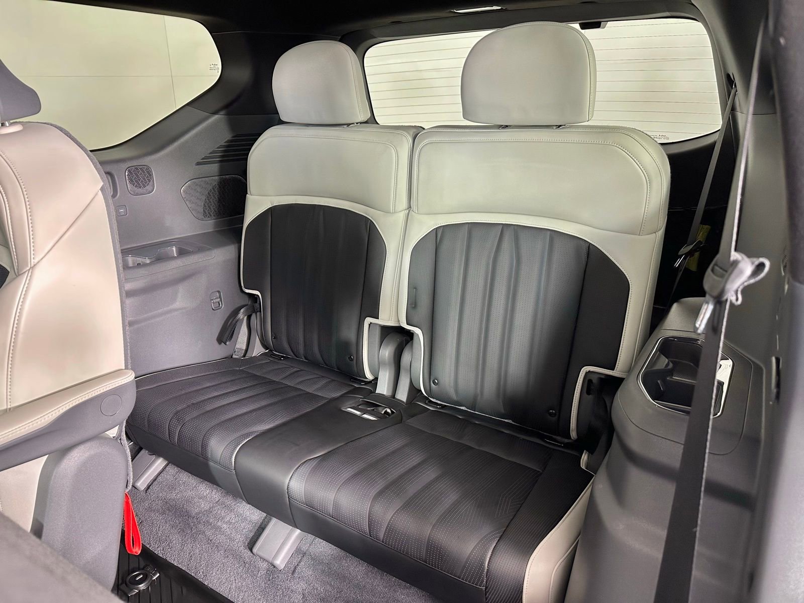 Used 2024 Kia EV9 GT-Line image 40