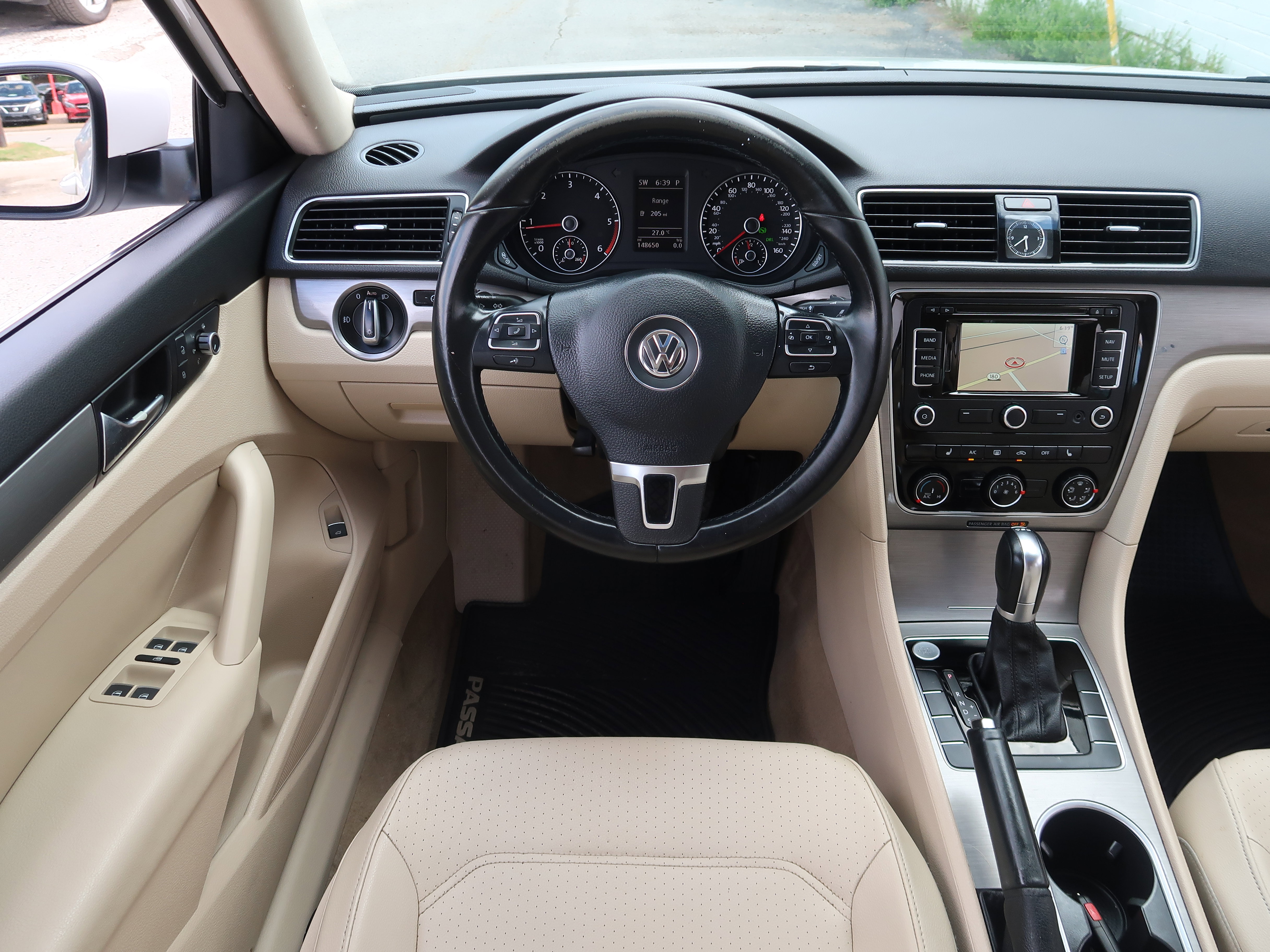 Used 2014 Volkswagen Passat TDI SE FWD image 14