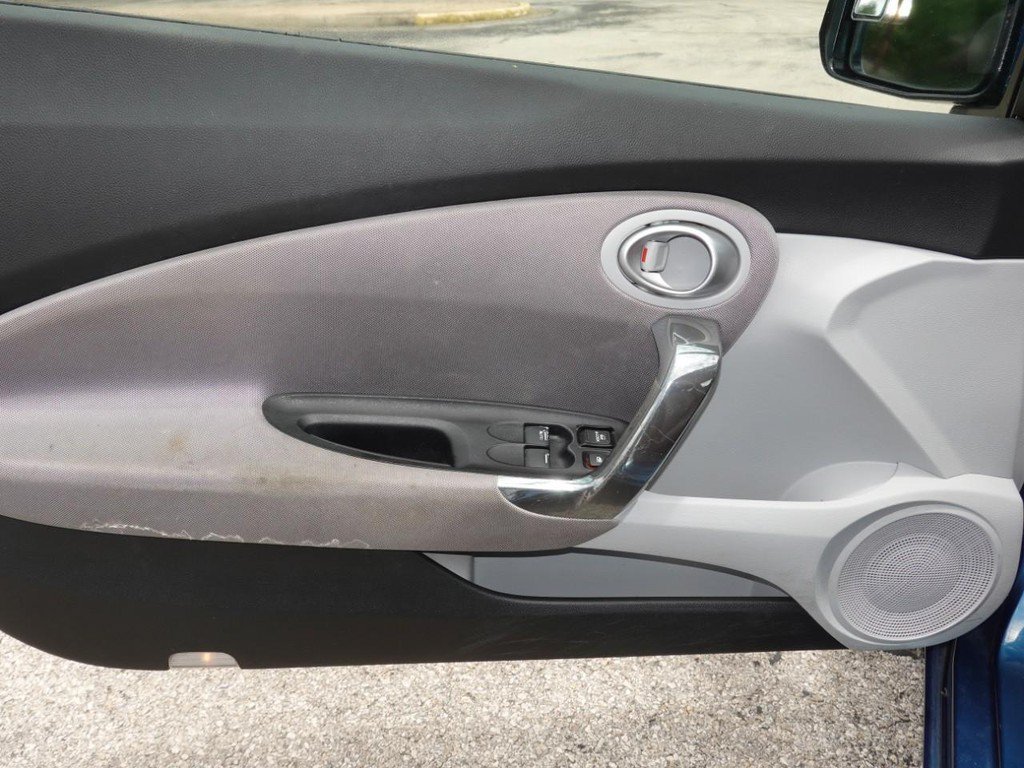 Used 2011 Honda CR-Z EX image 17