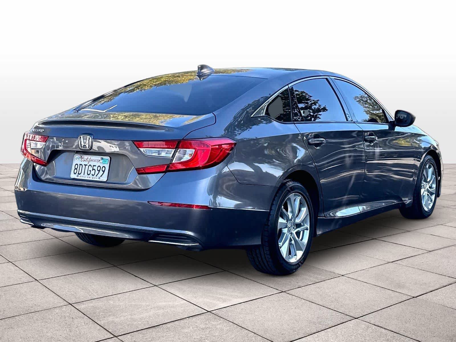 Used 2018 Honda Accord LX image 8