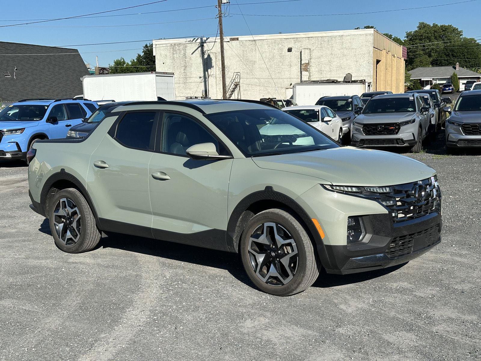 Certified 2022 Hyundai Santa Cruz Limited AWD/4WD image 2