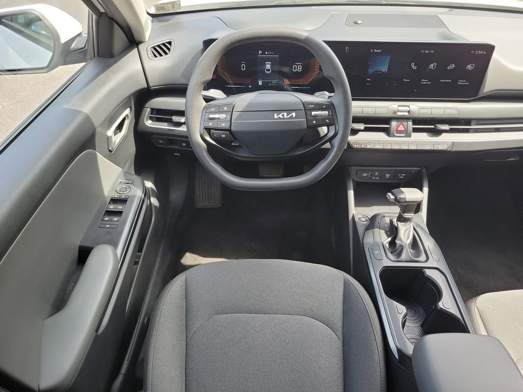 Used 2025 Kia K4 LXS FWD image 12