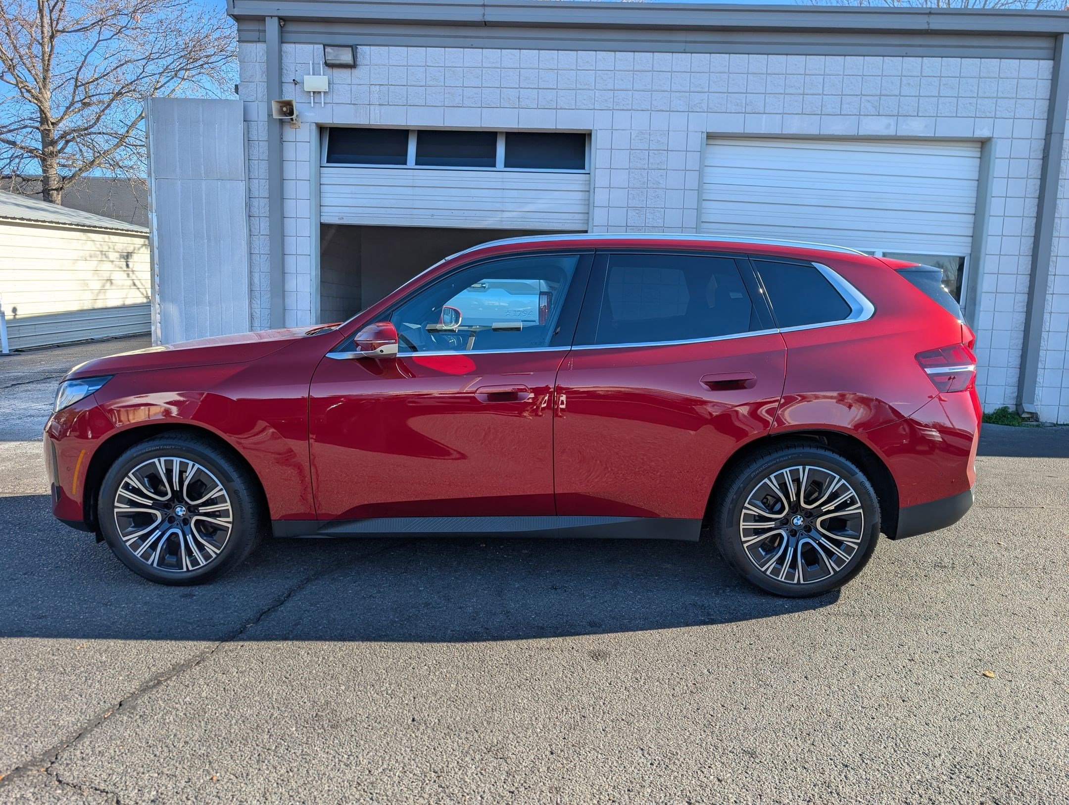 Used 2025 BMW X3 xDrive30i w/ Premium Package image 2