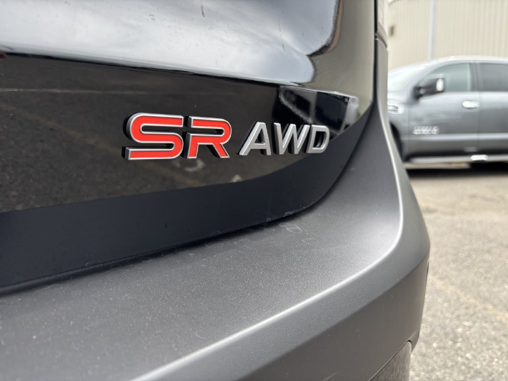 New 2026 Nissan Kicks SR w/ Cold Weather Package AWD/4WD image 12