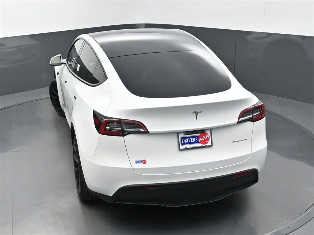 Used 2023 Tesla Model Y Long Range image 31