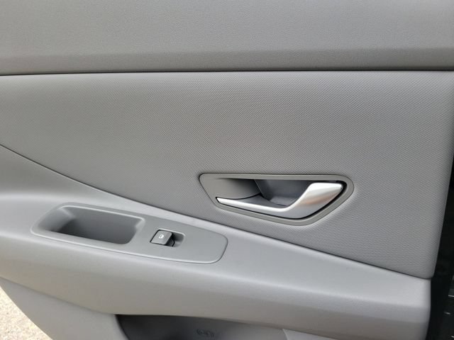 New 2026 Hyundai Elantra Sport FWD image 23