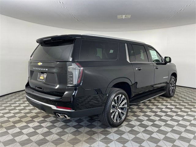 New 2025 Chevrolet Suburban High Country image 6