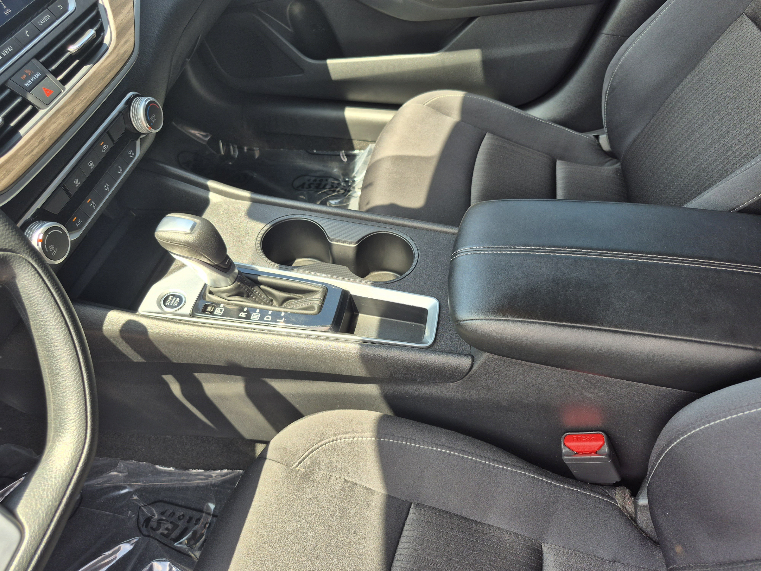 Certified 2025 Nissan Altima 2.5 SV FWD image 21