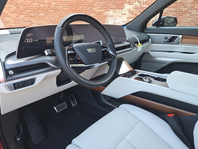 New 2026 Cadillac Vistiq Sport image 8