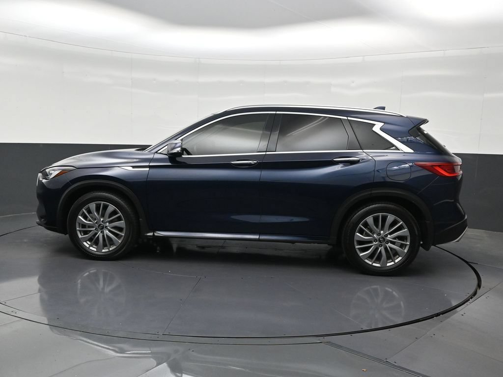 Used 2023 INFINITI QX50 Luxe FWD image 2