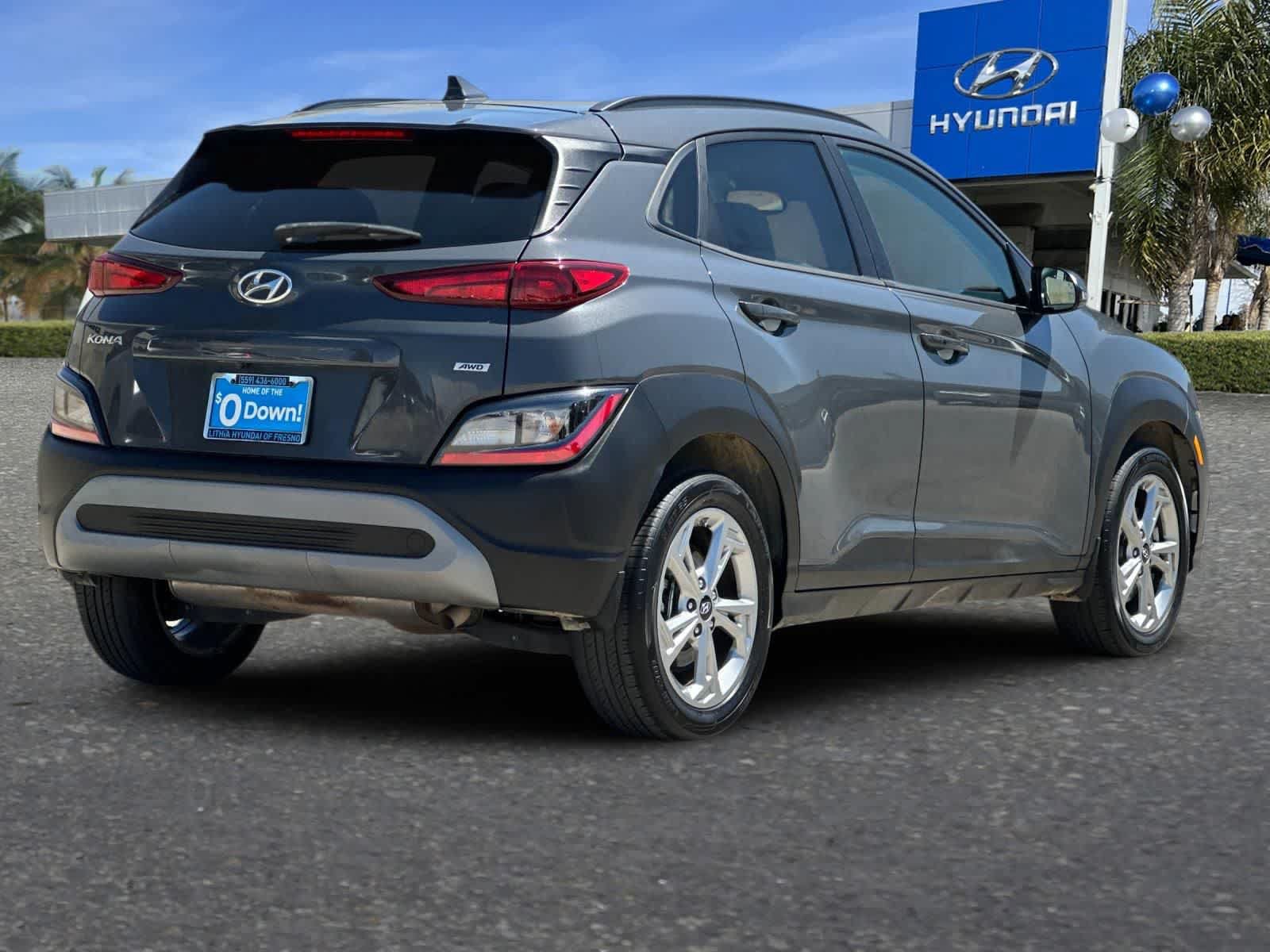 Used 2023 Hyundai Kona SEL AWD/4WD image 3