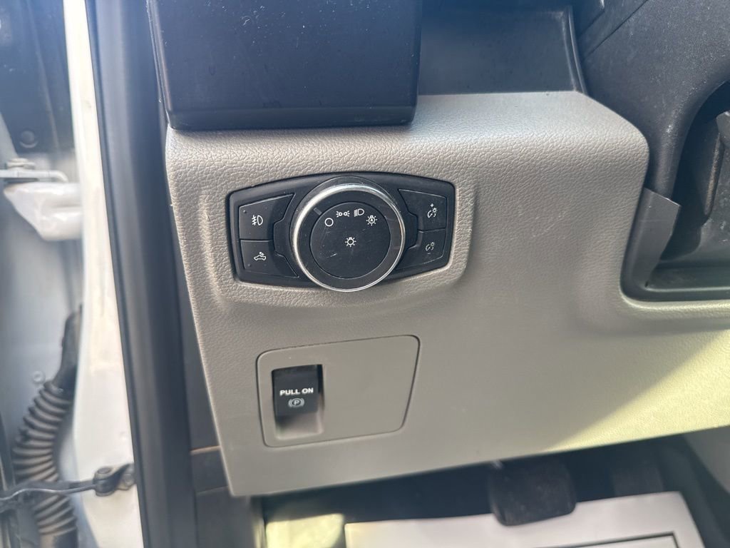 Used 2017 Ford F150 XL w/ Equipment Group 101A Mid image 15