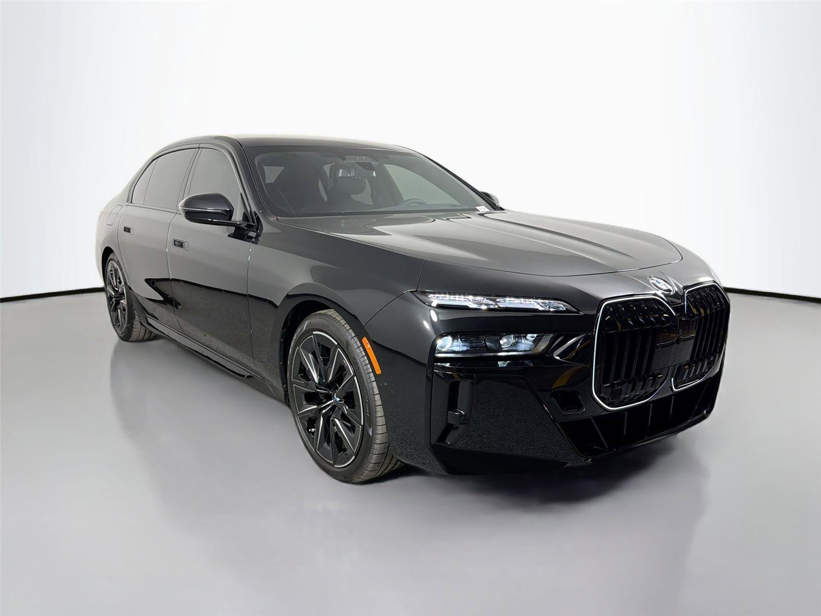 New 2026 BMW 740i xDrive w/ Executive Package AWD/4WD image 4