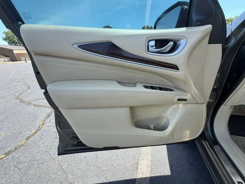 Used 2013 INFINITI JX35 AWD w/ Premium Pkg image 9