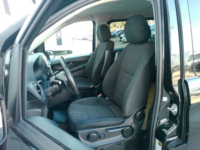 Used 2019 Mercedes-Benz Metris Passenger image 17