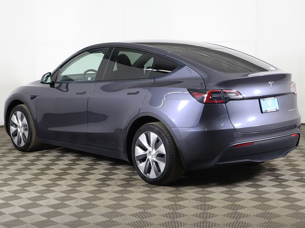 Used 2023 Tesla Model Y Long Range image 11