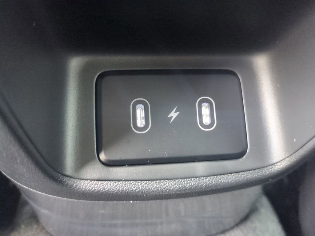 New 2026 Hyundai Elantra Limited image 15