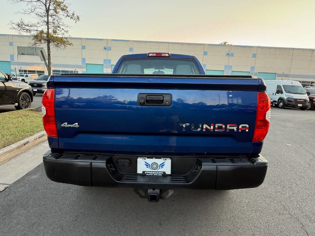 Used 2015 Toyota Tundra SR image 8