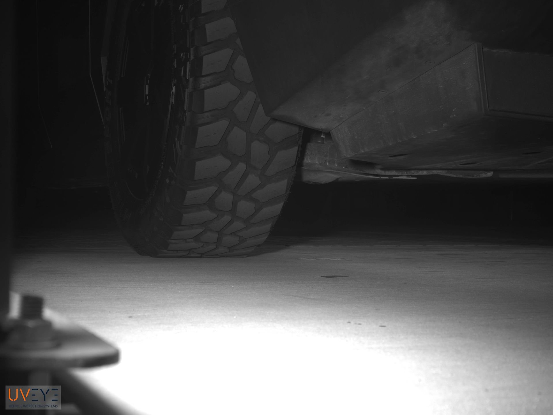 Used 2024 Tesla Cybertruck AWD Crew Cab image 7