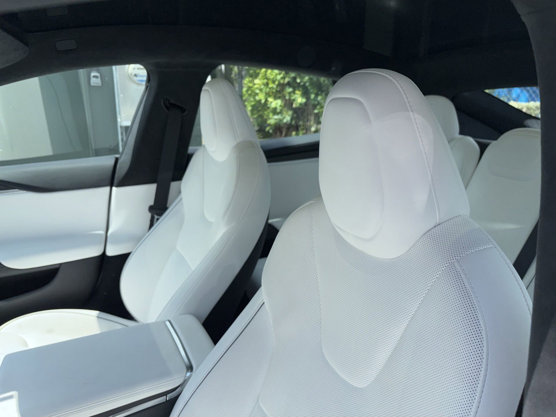 Used 2022 Tesla Model S Plaid AWD/4WD image 8