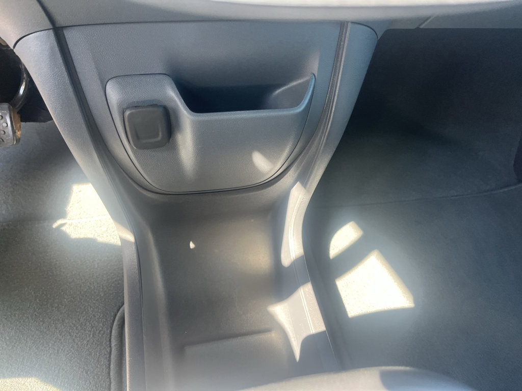 Used 2018 Chevrolet Bolt LT FWD image 24
