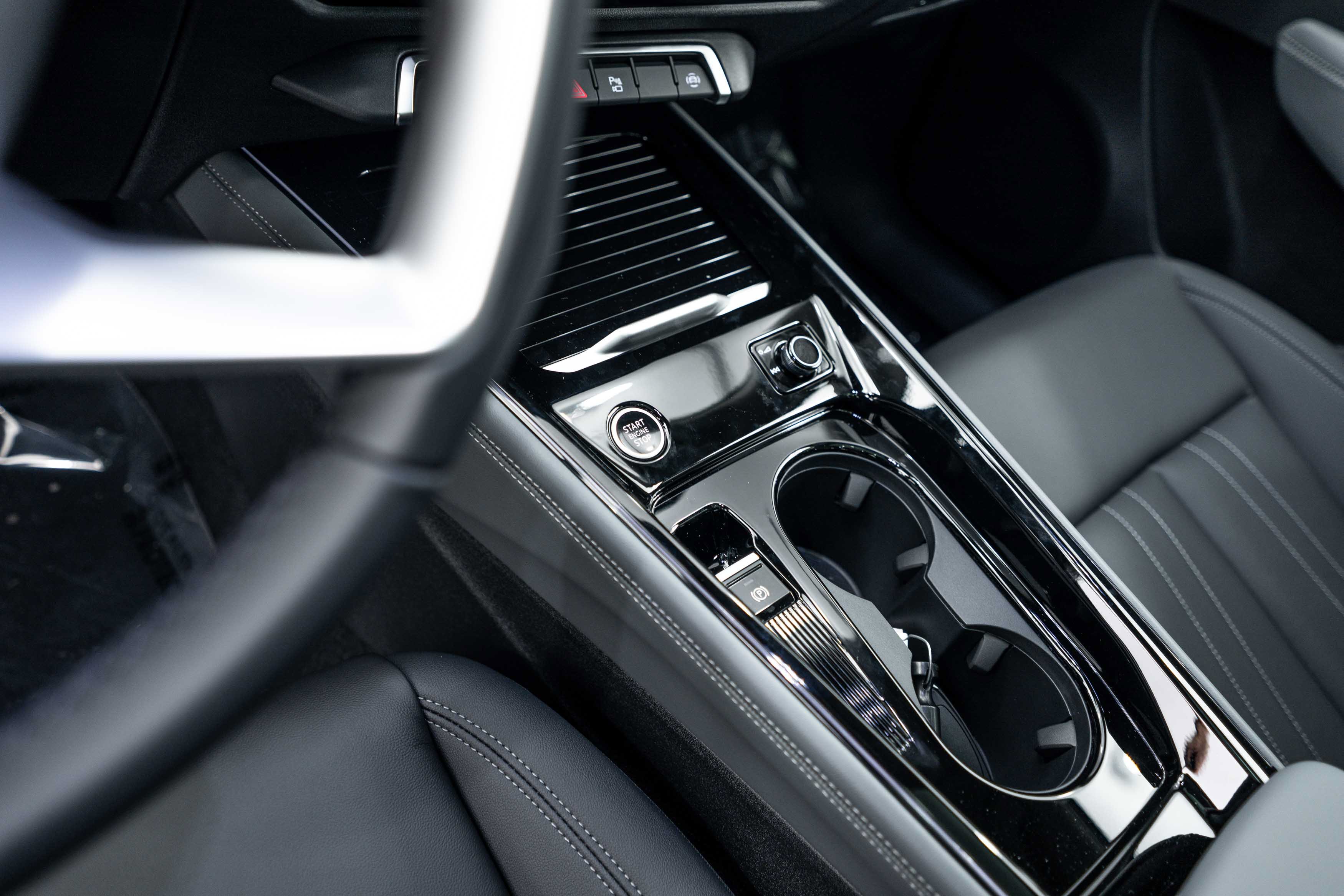 New 2026 Audi Q3 quattro 2.0T AWD/4WD image 13