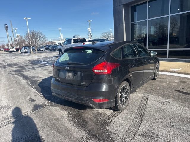 Used 2015 Ford Focus SE w/ SE Sport Package image 10