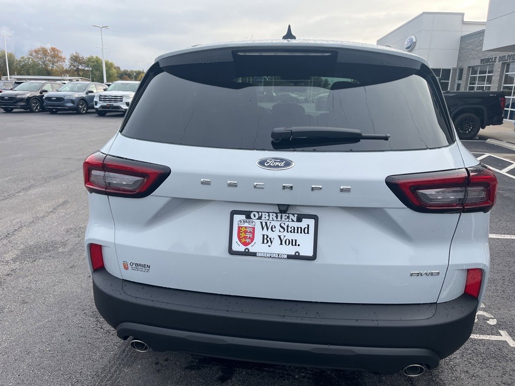 New 2026 Ford Escape ST-Line image 4