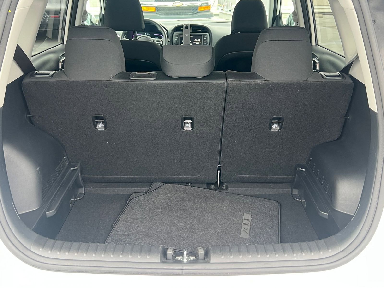 Used 2025 Kia Soul LX w/ LX Technology Package image 29