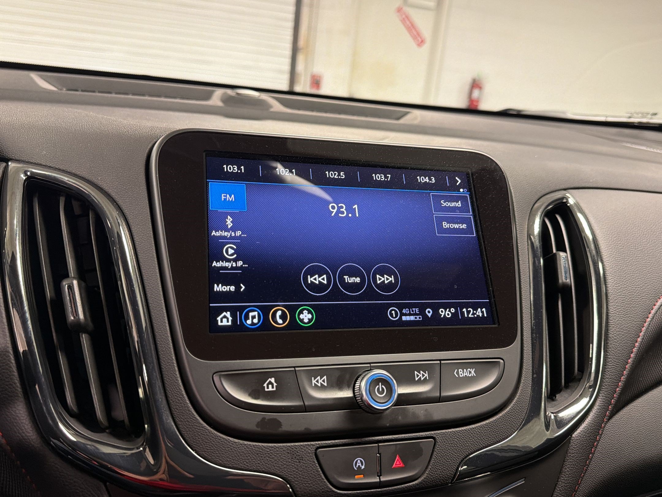 Used 2024 Chevrolet Equinox RS FWD image 21