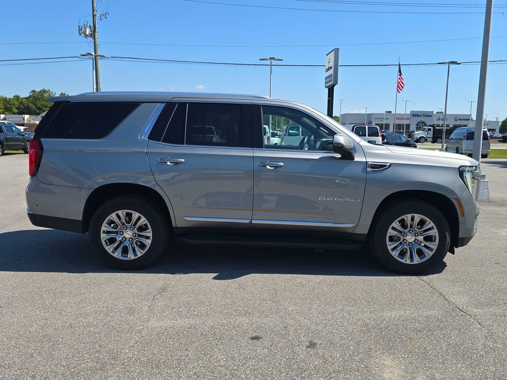 Used 2025 GMC Yukon Denali AWD/4WD image 2