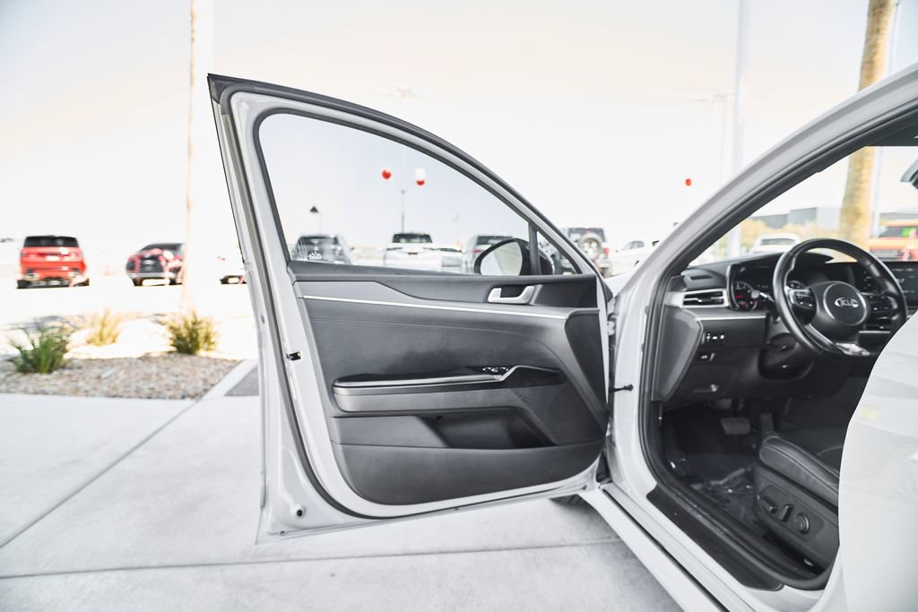 Used 2021 Kia K5 GT-Line FWD image 17